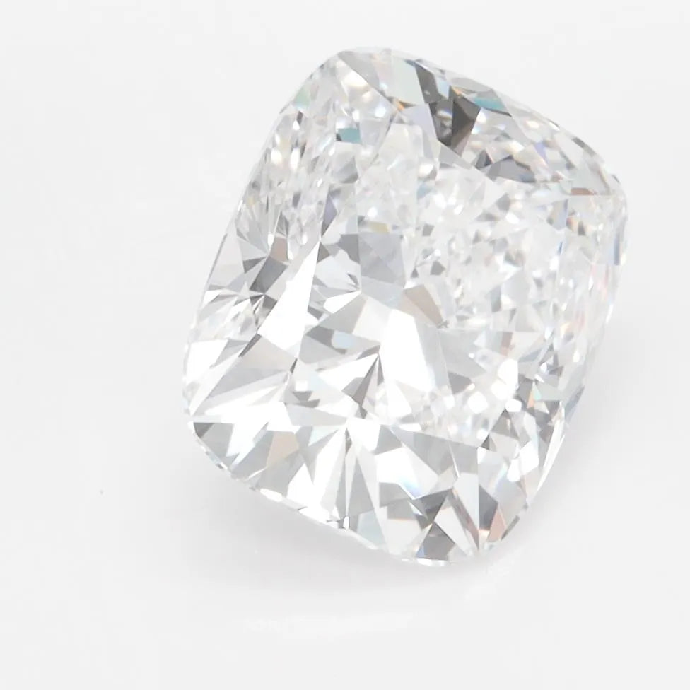3.00ct Cushion modified Lab Grown Diamond (Colour D, Clarity VVS2, IGI Certified)